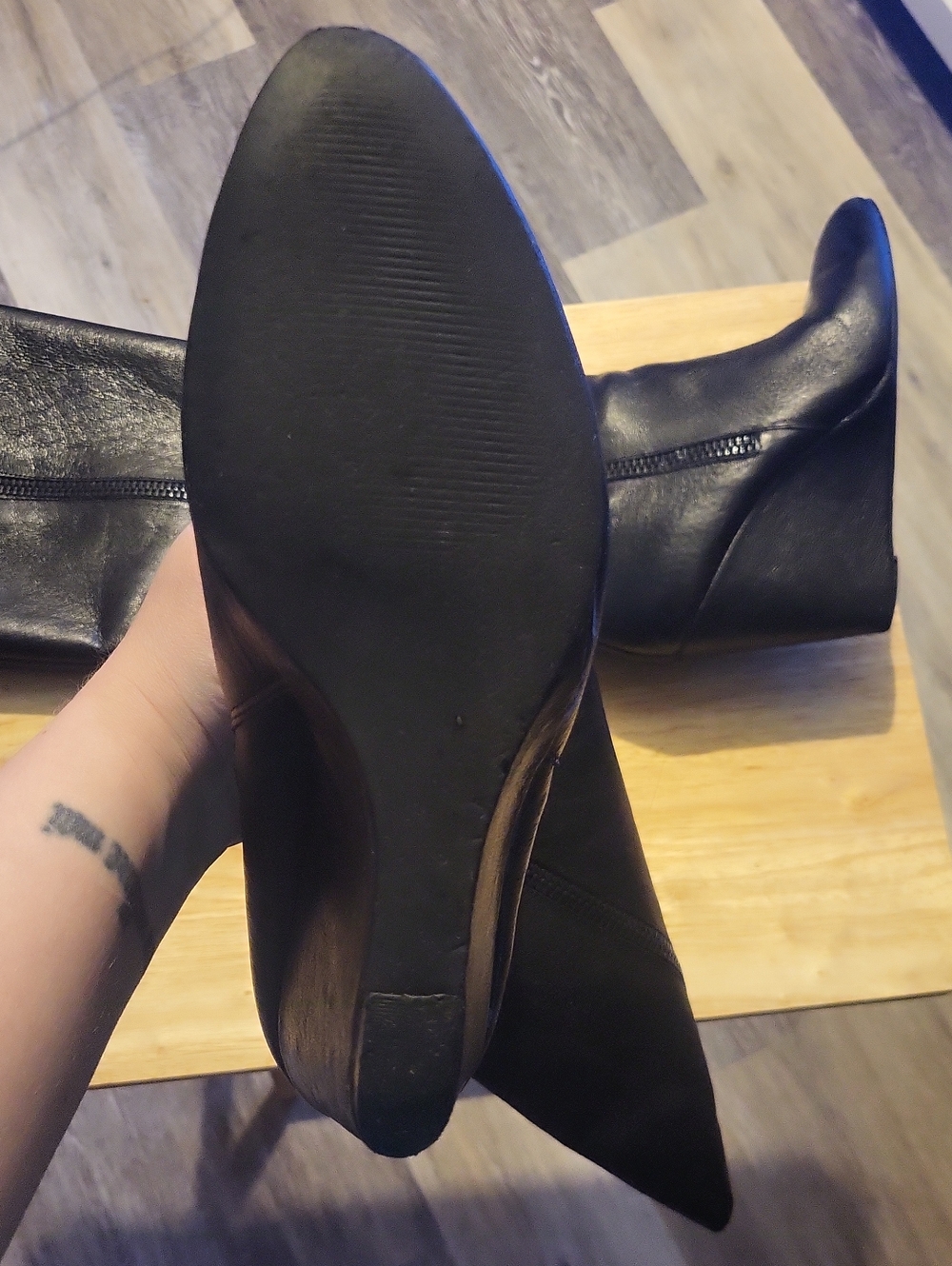 Steve Madden🖤 Women's Classic Chic Black Leather Wedge Knee-High Boots - Picture 6 of 6